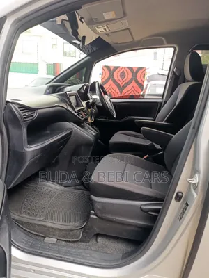 Toyota Noah 2018 Gray