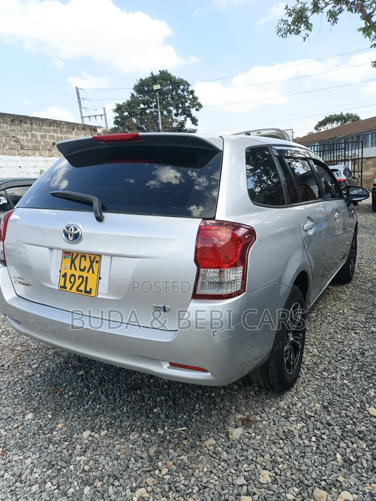 Toyota Corolla Fielder 2013 Silver