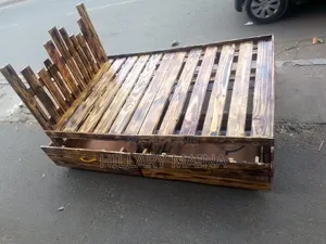 Pallet Bed
