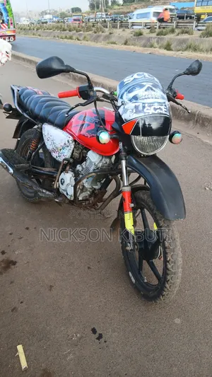 Bajaj Boxer 125 2024 Red