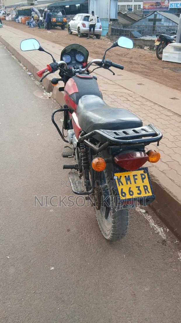 Bajaj Boxer 150 UG 2021 Red