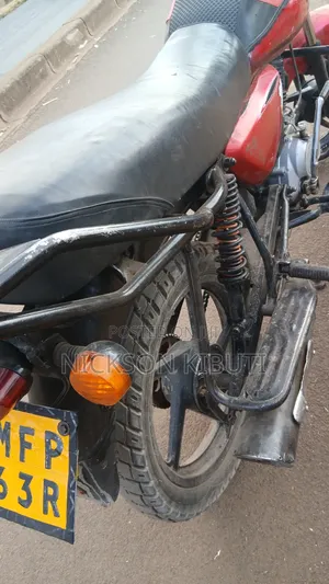 Bajaj Boxer 150 UG 2021 Red