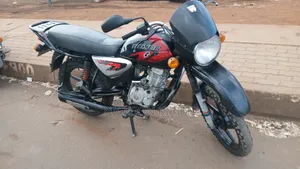 Bajaj Boxer 125 2021 Black