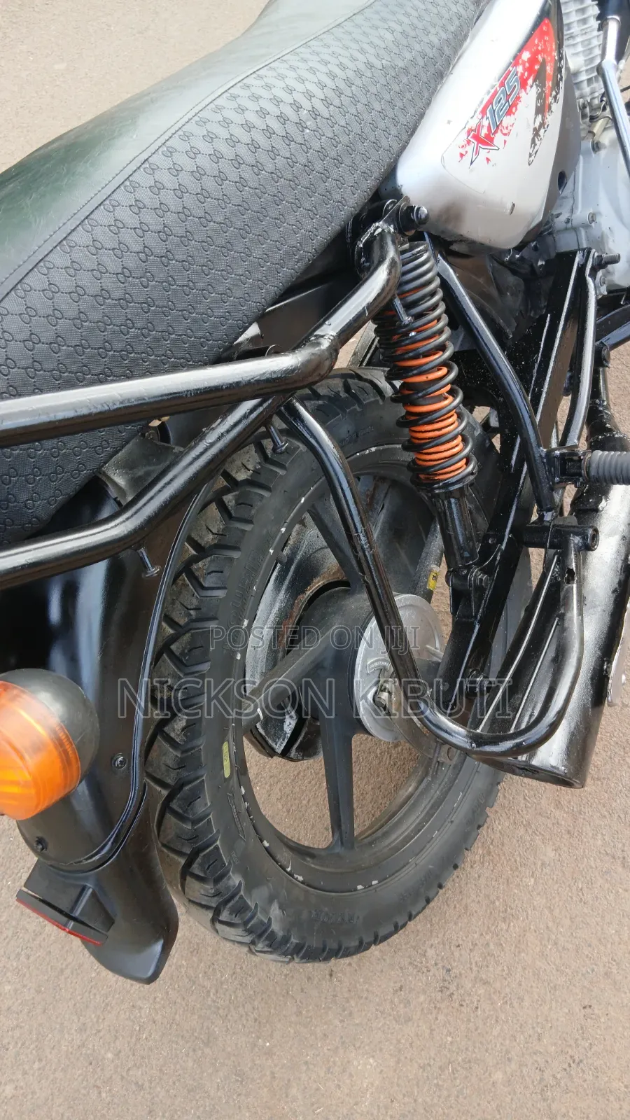 Bajaj Boxer 125 2021 Black