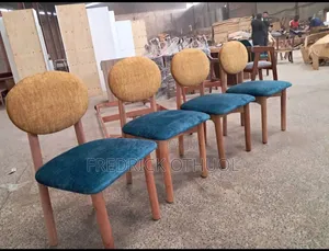 A Carpenter "N" Upholster