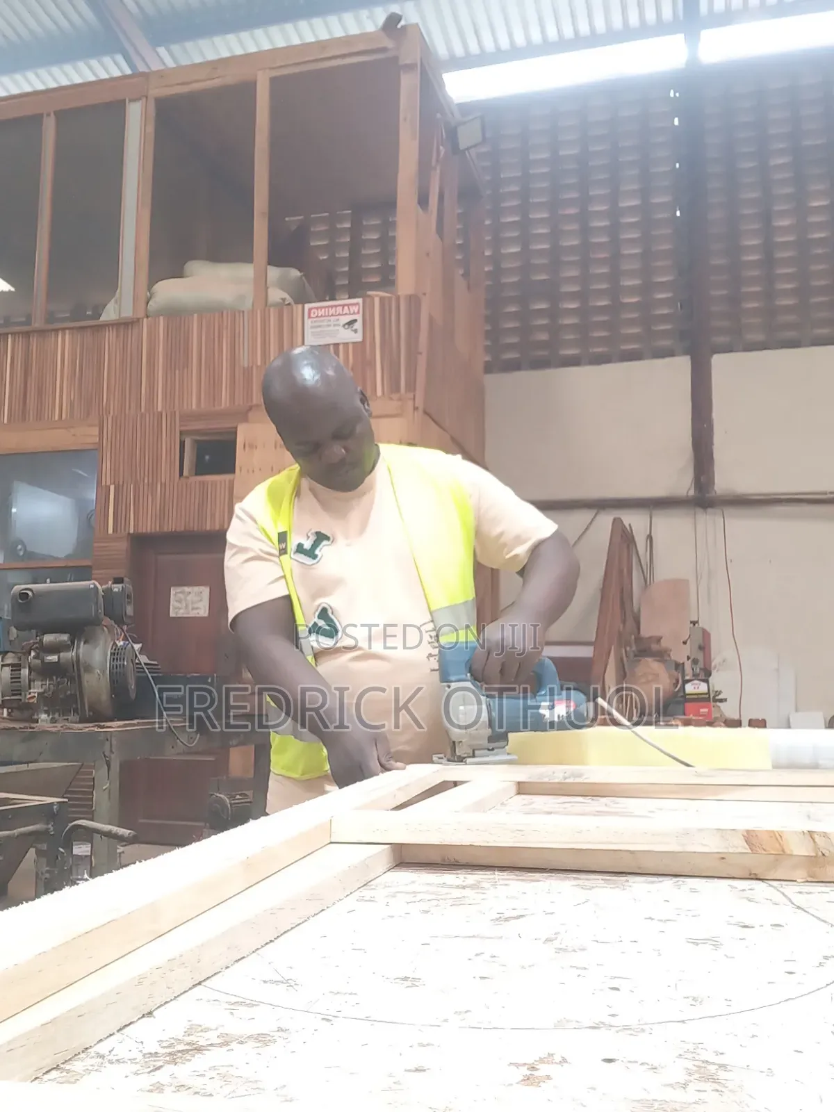 A Carpenter "N" Upholster