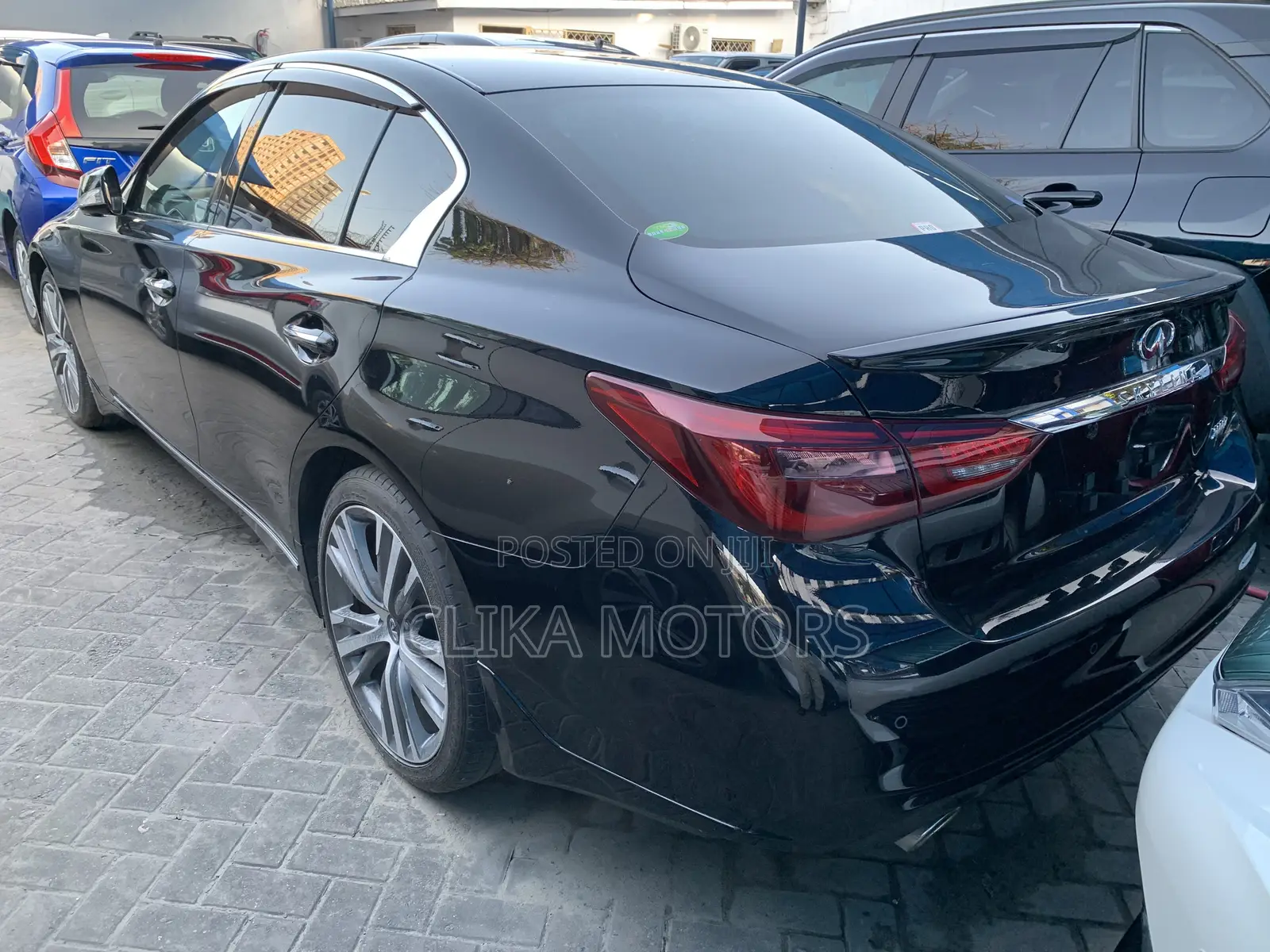 Nissan Skyline 2019 Black