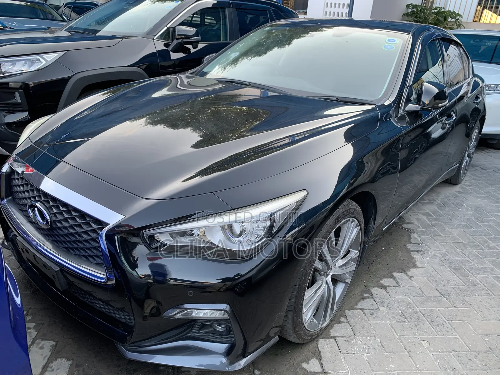Nissan Skyline 2019 Black