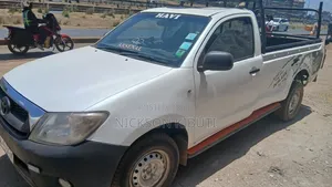 Toyota Hilux 2008 White