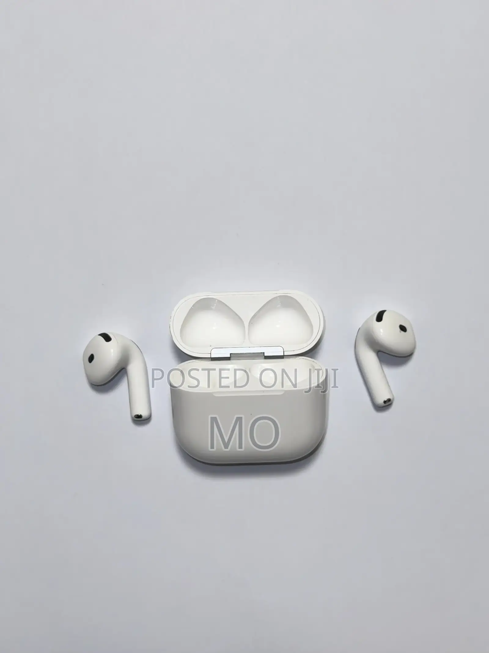Apple AirPods 4