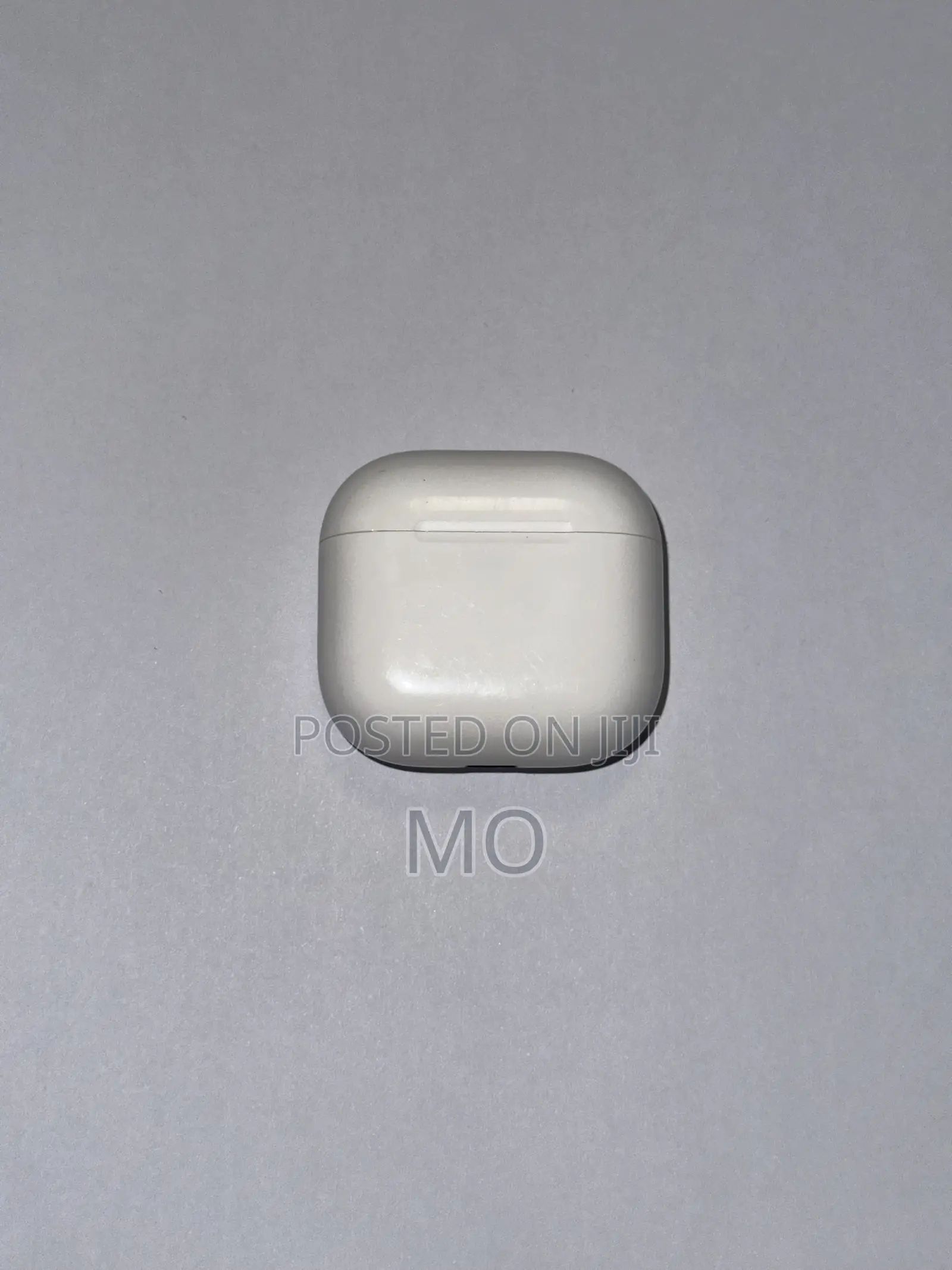 Apple AirPods 4
