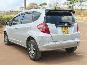 Honda Fit Automatic 2010 Silver