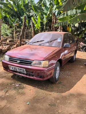 Toyota Starlet 1998 Red