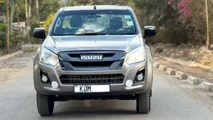 Isuzu D-MAX 2023 Brown