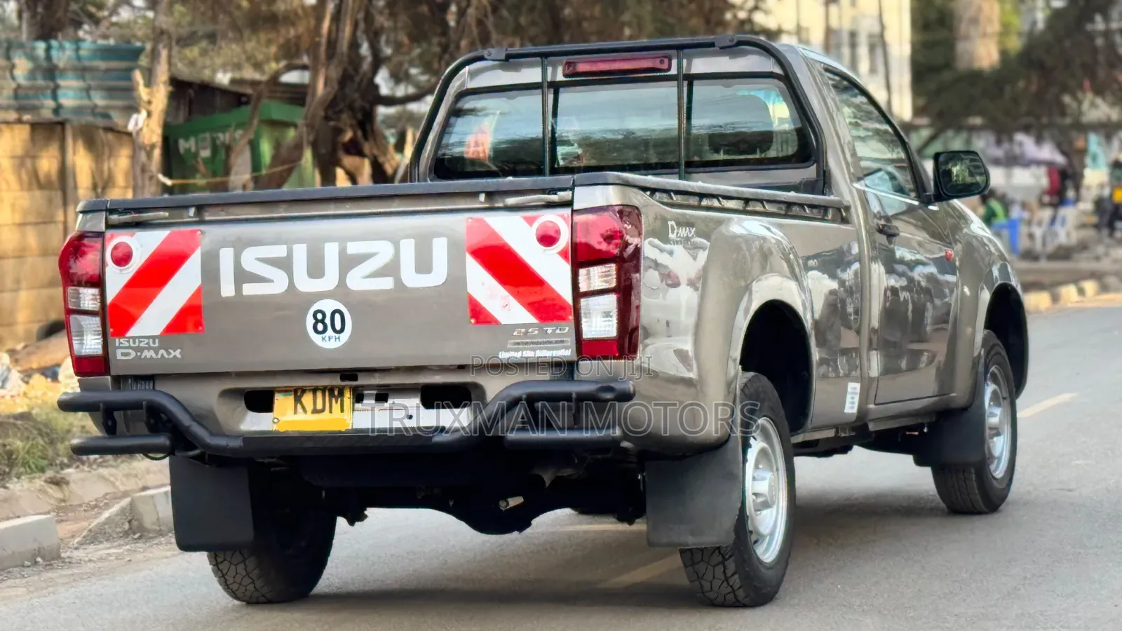 Isuzu D-MAX 2023 Brown