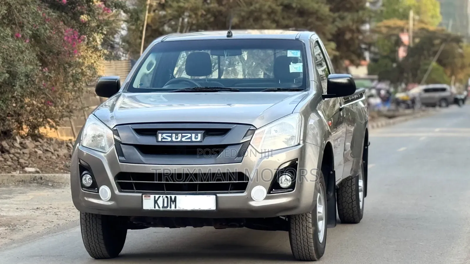 Isuzu D-MAX 2023 Brown