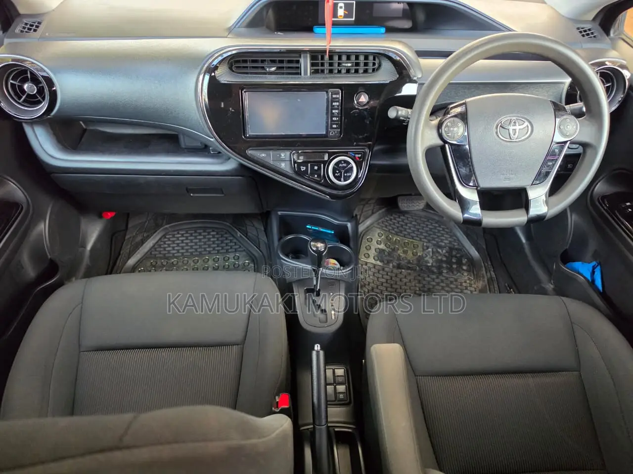 Toyota Aqua 2018 Blue