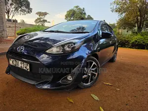 Toyota Aqua 2018 Blue