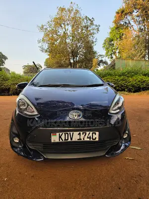 Toyota Aqua 2018 Blue