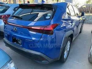 Lexus UX 250h 2019 Blue