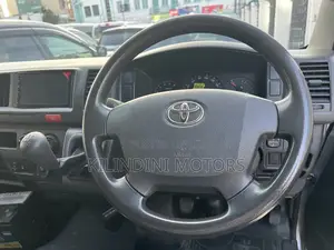 Toyota HiAce 2020 Silver