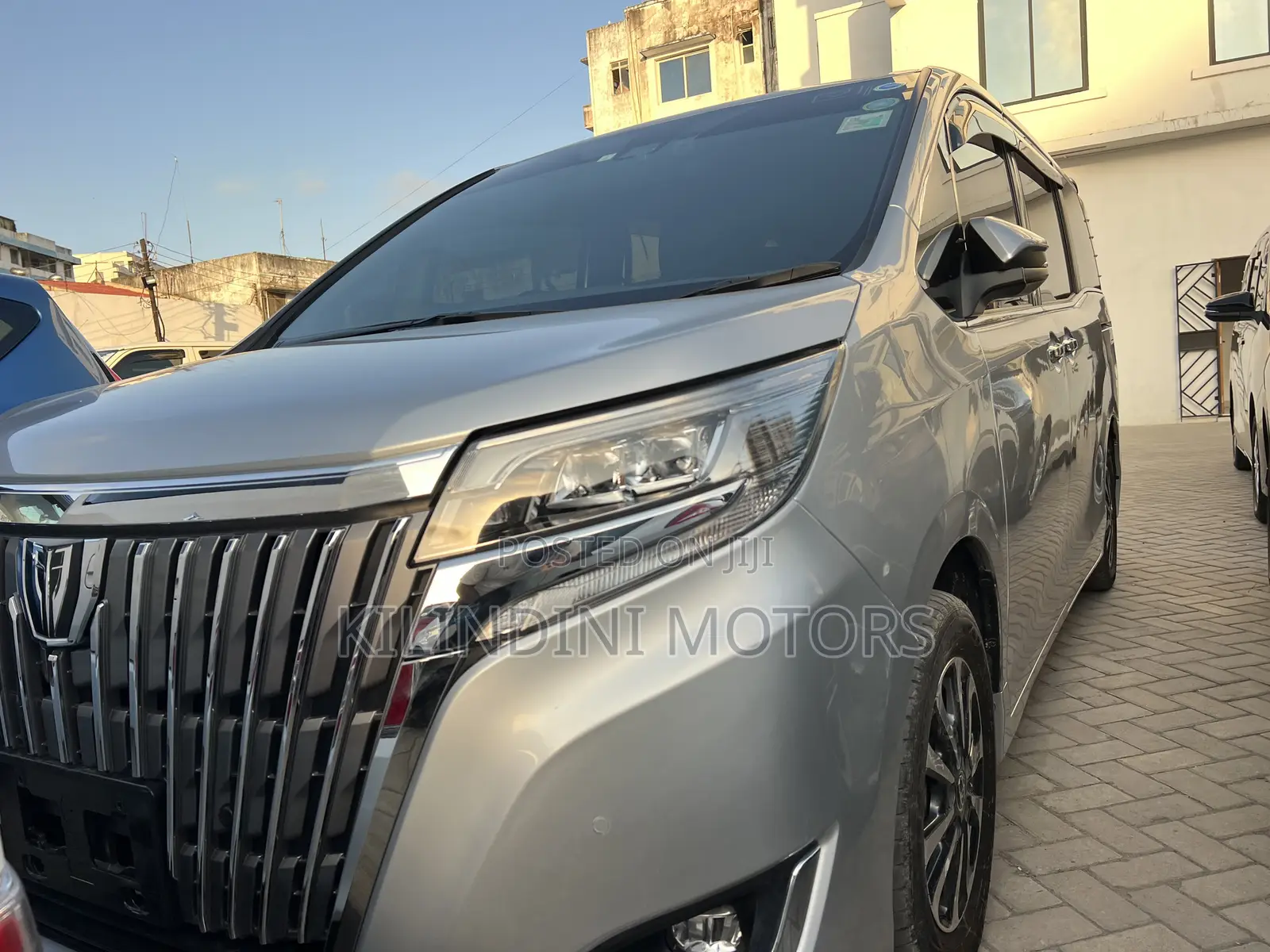 Toyota Esquire 2019