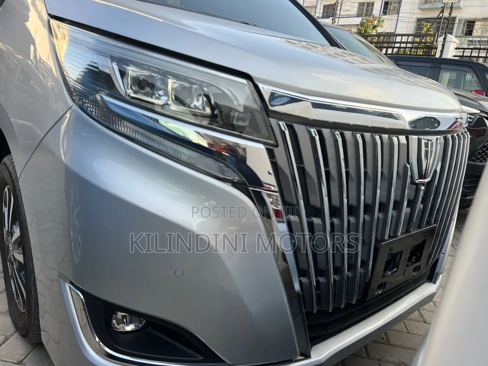 Toyota Esquire 2019