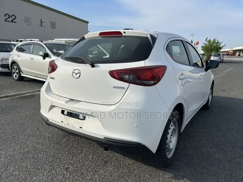Mazda 2 2020 White