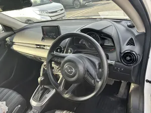 Mazda 2 2020 White