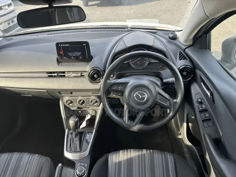 Mazda 2 2020 White