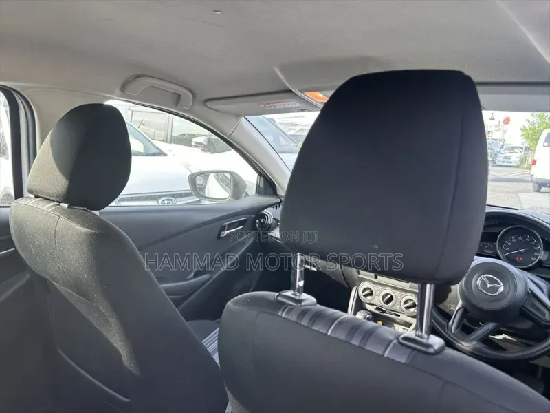 Mazda 2 2020 White