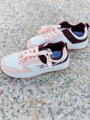 Good Quality Ladies Sneakers