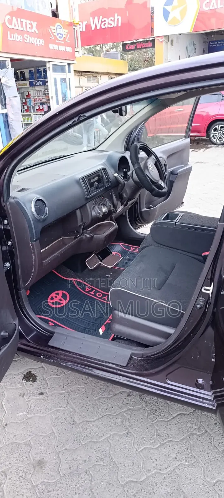 Toyota Passo 2015 Brown