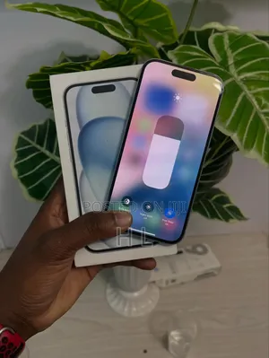 Apple iPhone 15 512 GB White