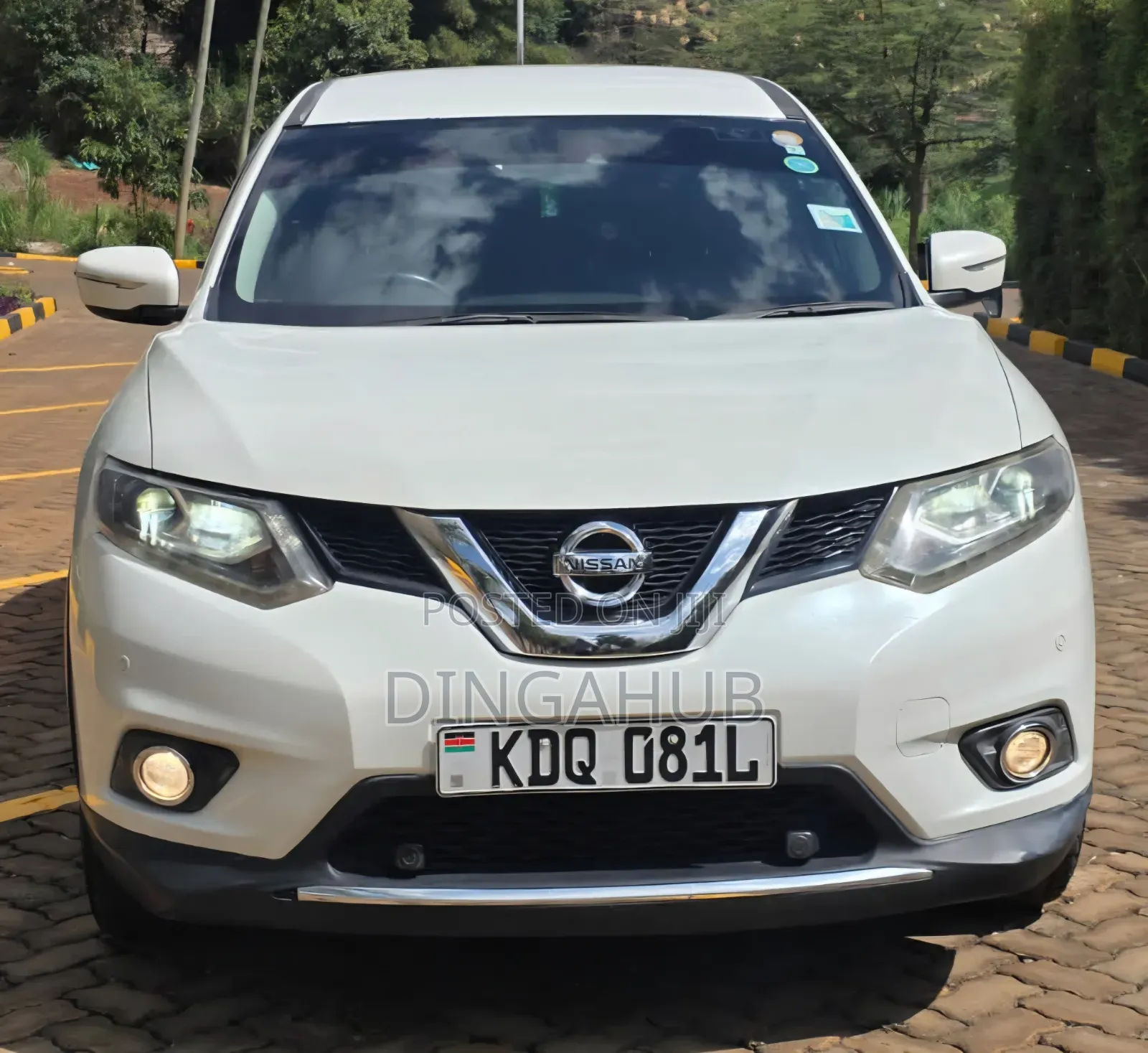 Nissan X-Trail 2017 White