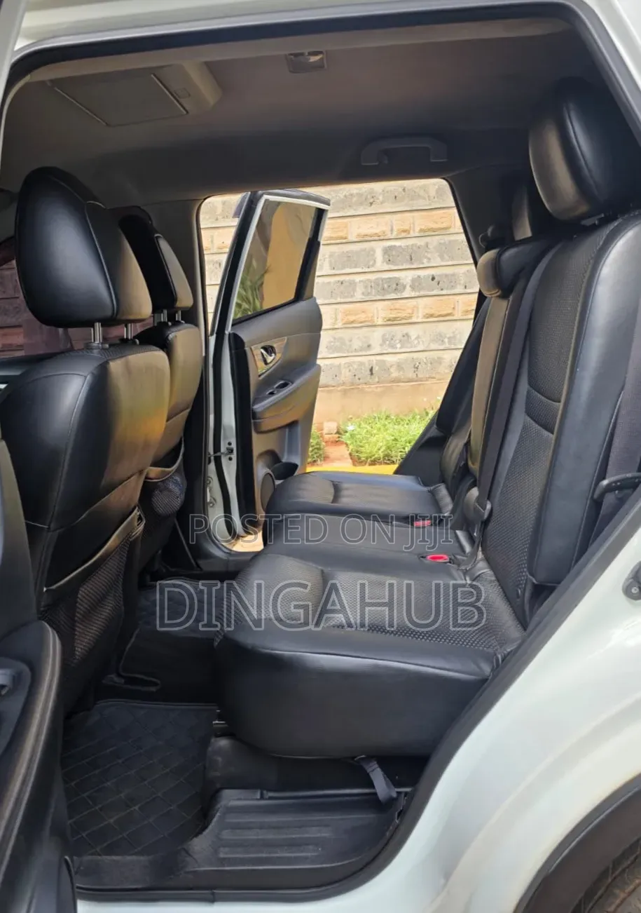 Nissan X-Trail 2017 White