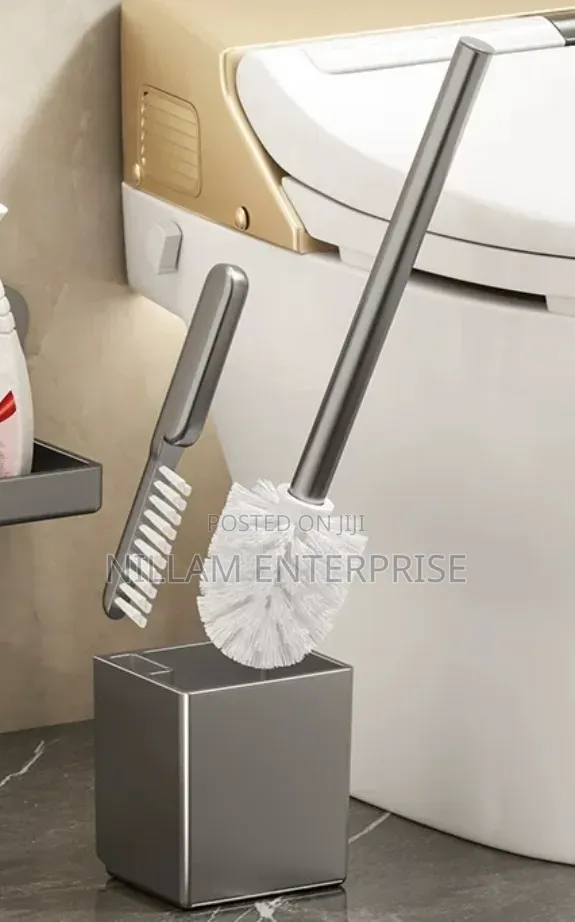 2-in-1 Wall-Mounted Toilet Cleaning Set