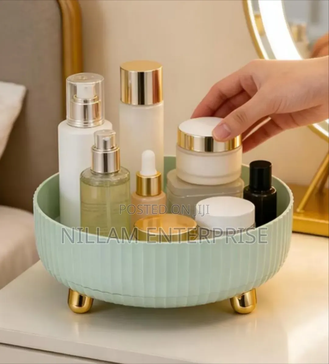 Rotating Multi-Purpose Storage Tray