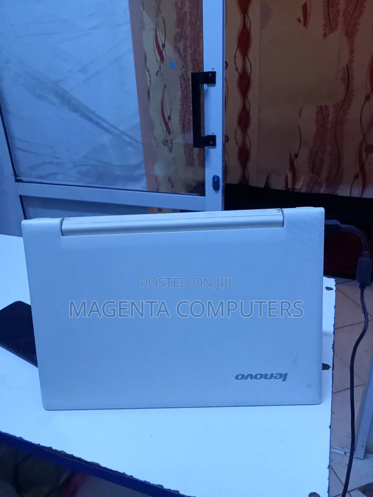 Laptop Lenovo 4GB Intel Core i3 HDD 500GB