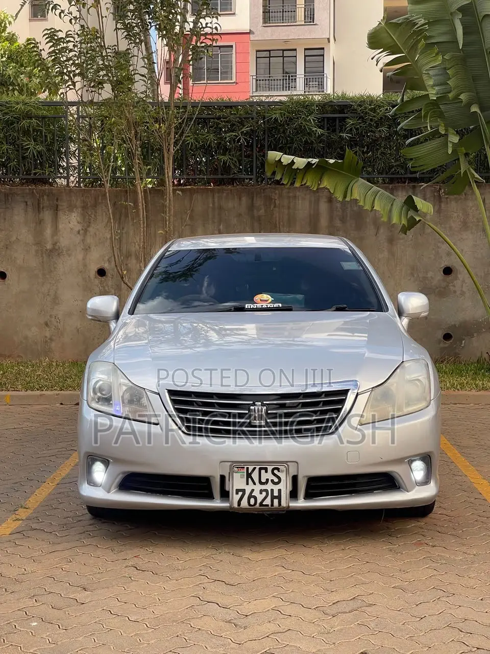 Toyota Crown 2011 Silver