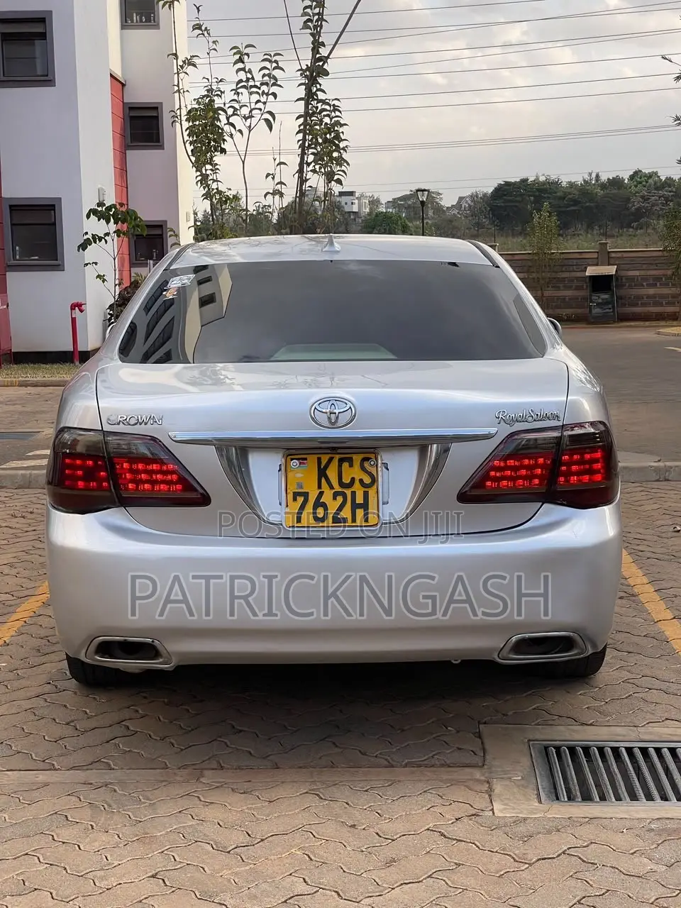 Toyota Crown 2011 Silver
