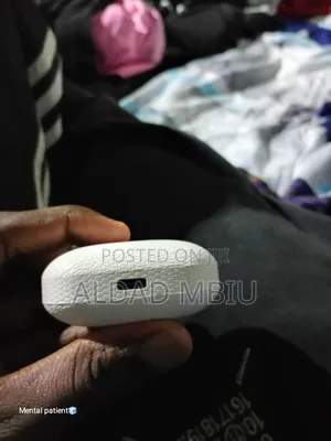 JBL AirPods