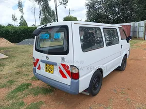Nissan Caravan 2007 White