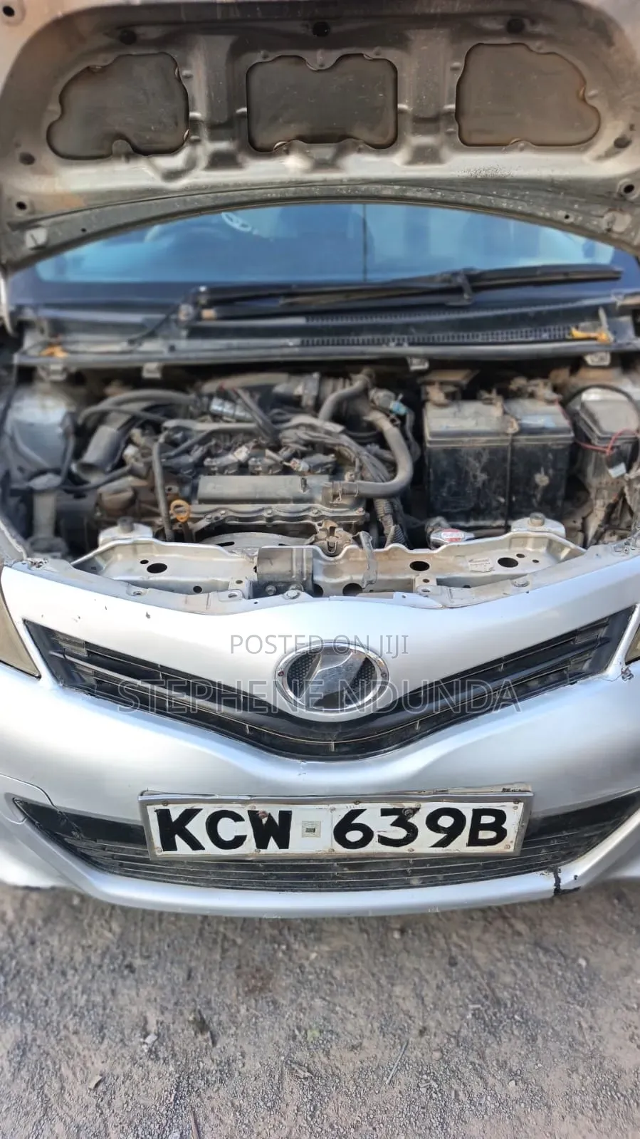 Toyota Vitz 1.3 AWD 3dr 2012 Silver