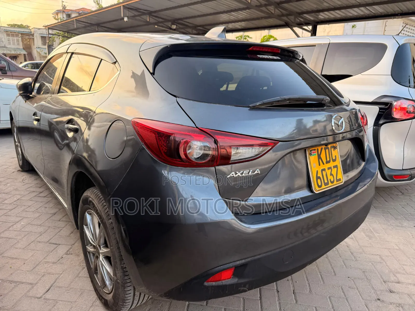 Mazda Axela SV Premium 2014 Gray