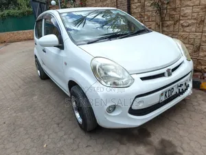 Toyota Passo 1.0 FWD 2016 White