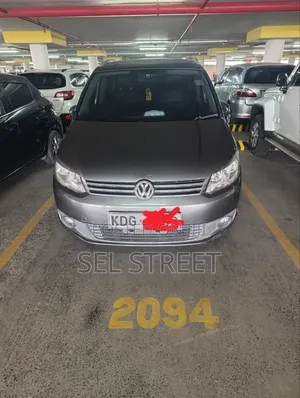 Volkswagen Touran 2014 Gray