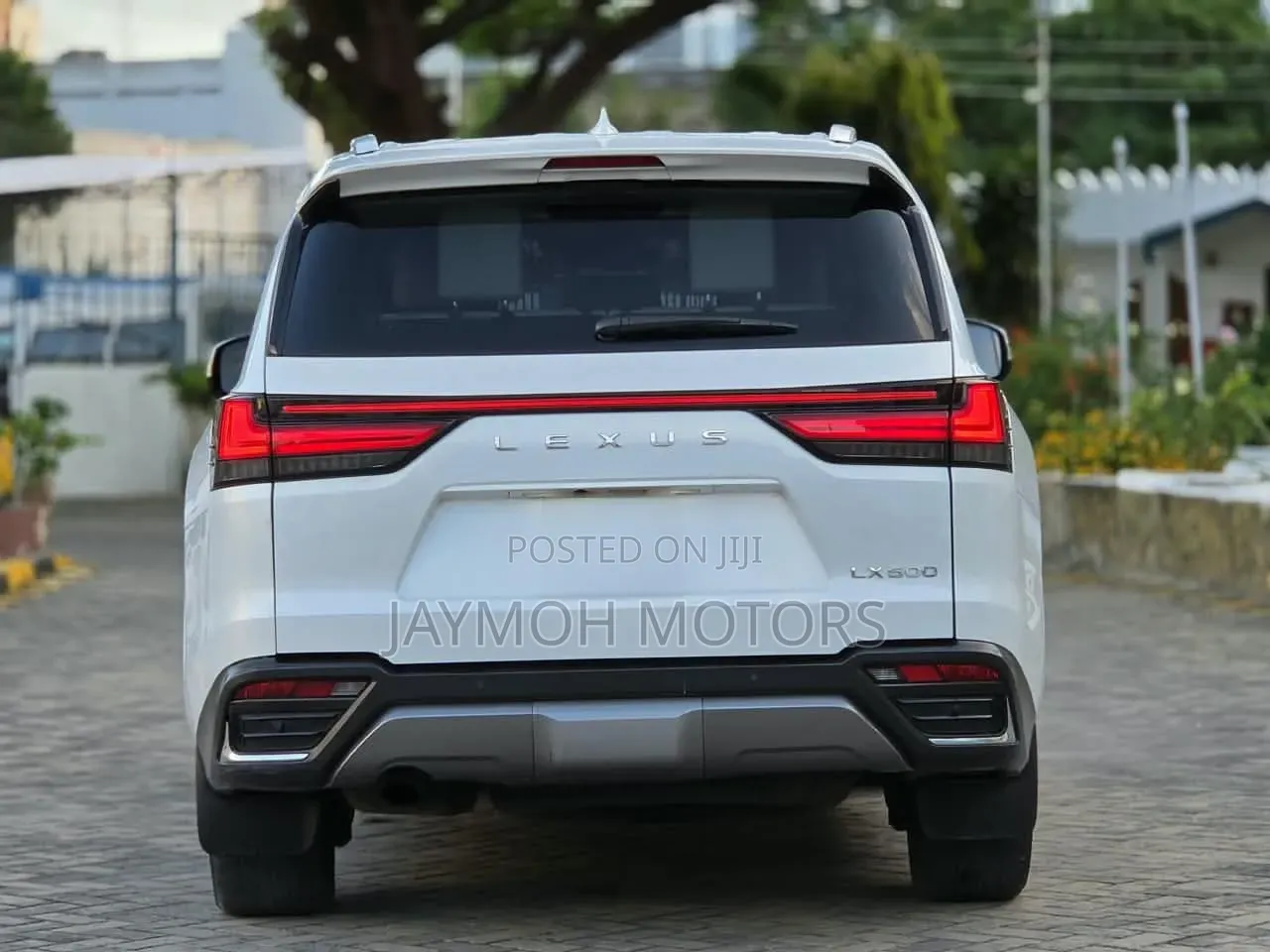 Lexus LX 2024