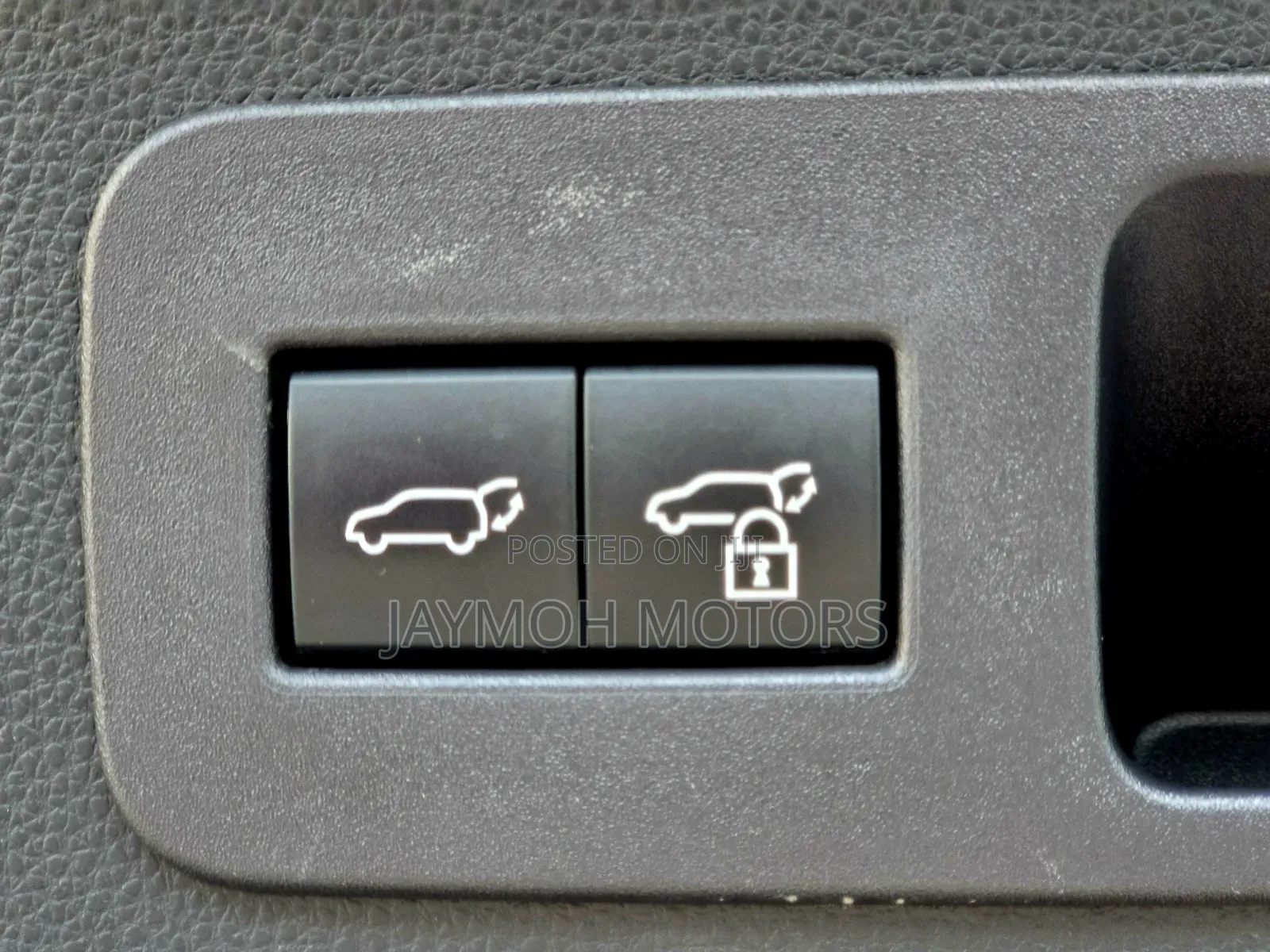 Lexus LX 2024