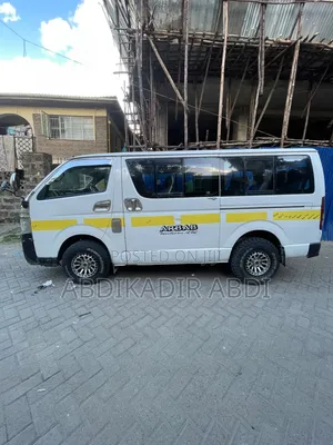Toyota HiAce 2007 White